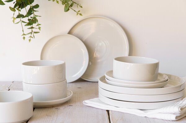 Sada talířů Mikasa Camberlie 12 ks, bílý porcelán MKCAM12PC