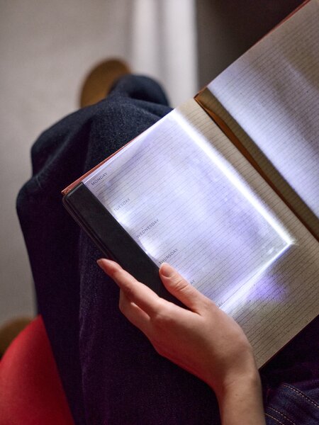 Sinsay - Přenosná LED lampička na čtení - černá