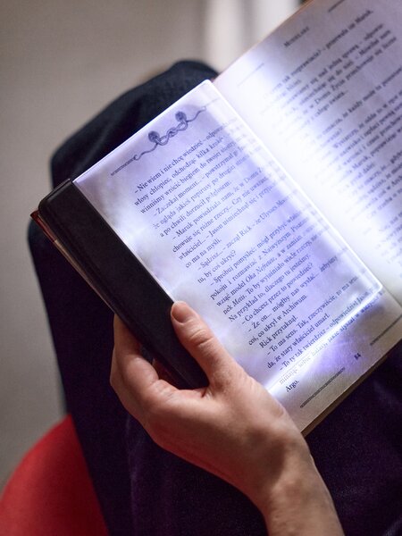 Sinsay - Přenosná LED lampička na čtení - černá