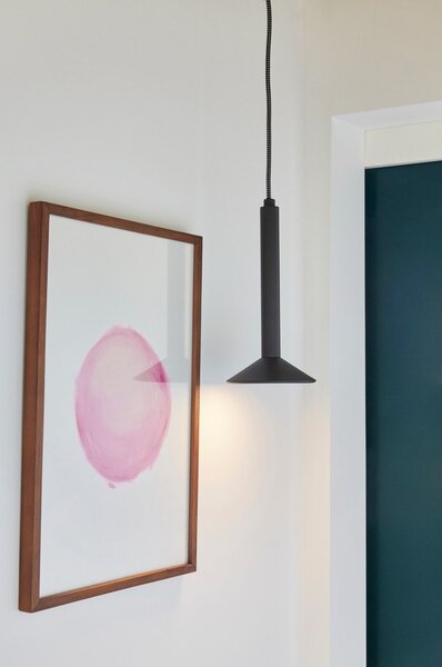 Černé kovové stmívatelné závěsné svítidlo ø 12 cm Chromatic – Hübsch