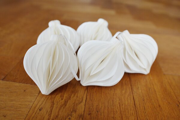Noordliving Papírová ozdoba Drop - White NL112