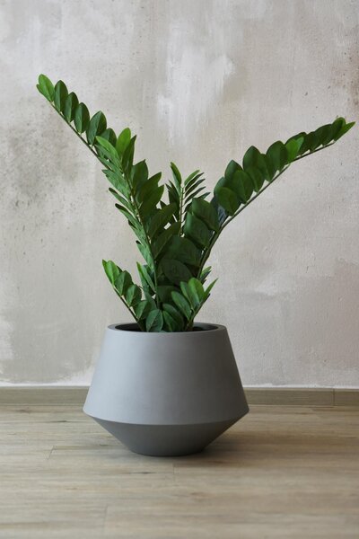 Kulatý květináč BERBELIT, sklolaminát, výška 30 cm, šedý