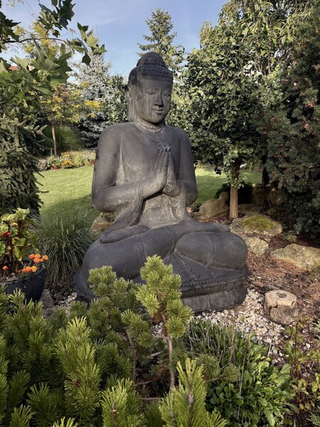 Velký Buddha – odlévaná socha, sedící, velikosti 60-240 cm