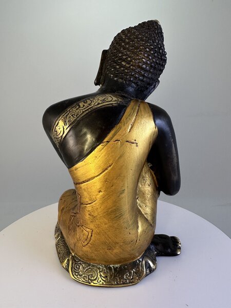 Sedící Buddha, kov