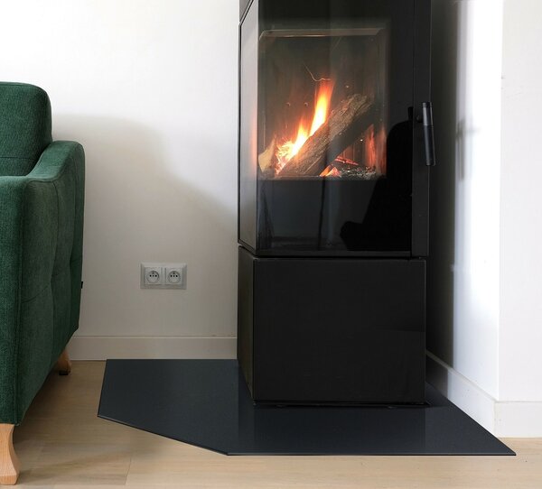 Černé ochranné sklo pod kamna a ke krbům FIREGLASS o síle 8 mm, 75 x 75 cm částečná fazeta, ESG, baleno do kartonu 000-381 411-613