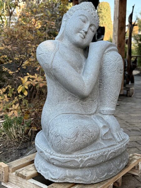 Buddha z říčního kamene 100 cm – ručně tesaná socha z Bali