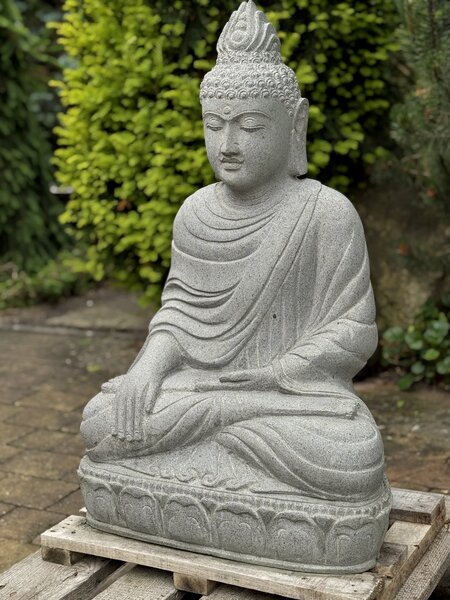 Socha Buddha tesaná 80 cm, mudra osvícení