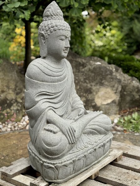 Socha Buddha tesaná 80 cm, mudra osvícení