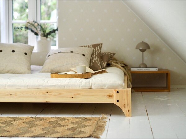 Dvoulůžková postel z borovicového dřeva s roštem 180x200 cm Elan – Karup Design