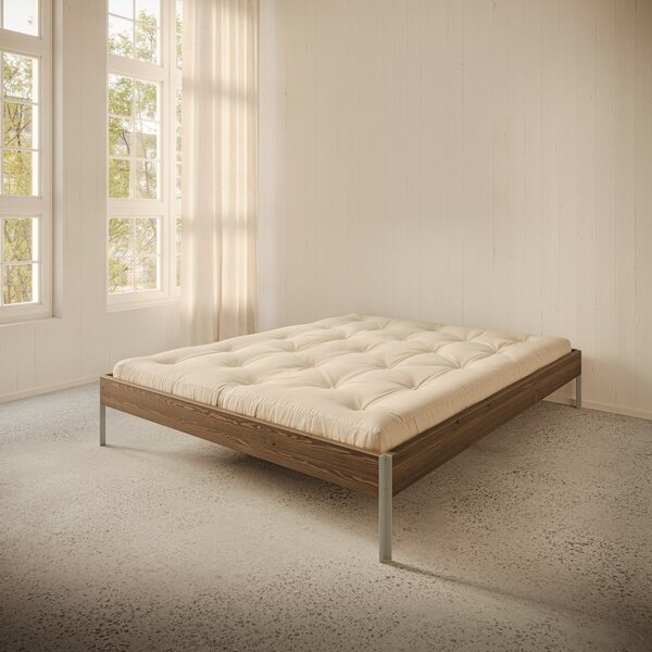 Hnědá dvoulůžková postel z borovicového dřeva s roštem 140x200 cm Core – Karup Design