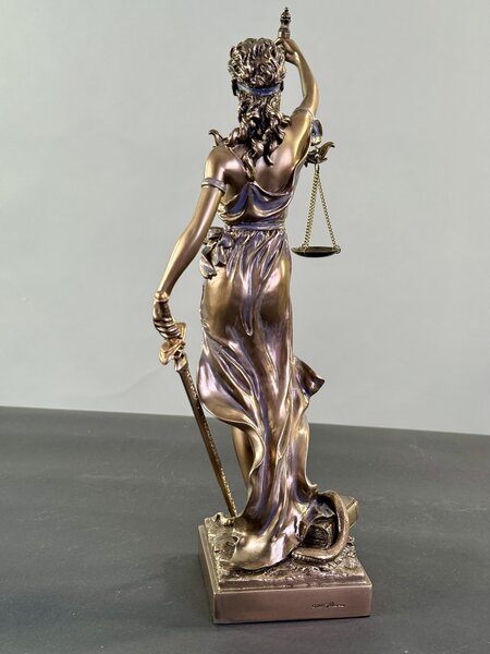 Soška Spravedlnosti – detailní dekorace 19 nebo 29 cm