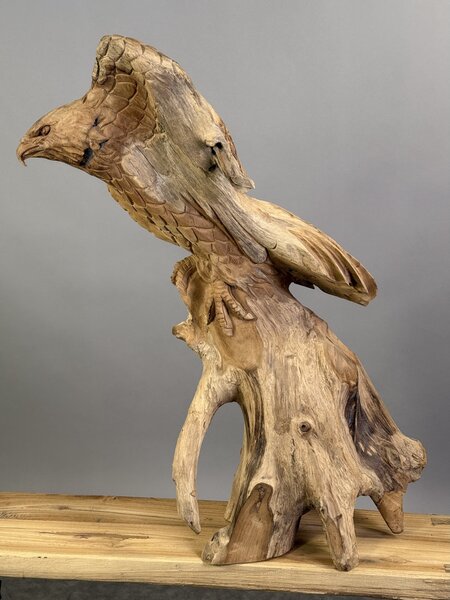 Soška orel na kořenu z teakového dřeva 60 cm