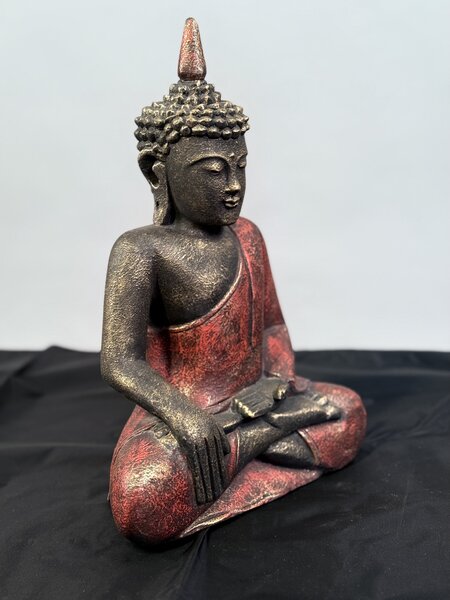 Soška Buddhy v meditační pozici – 35 cm, pryskyřice, severní Indie