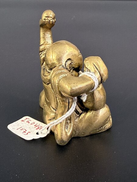 Kovová soška smějící se Buddha 6,5 cm – Indie