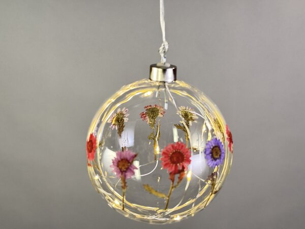 Závěsná lampička – skleněná koule 12 cm se sušenými květy a LED vláknem, časovač 8 h (80 cm)