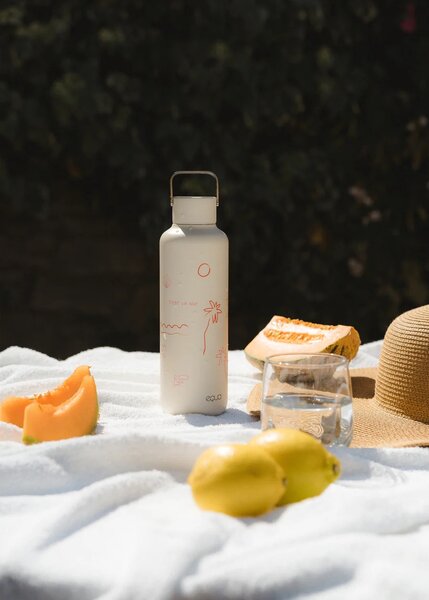 Lehká nerezová lahev EQUA Timeless C'est La Vie 600 ml