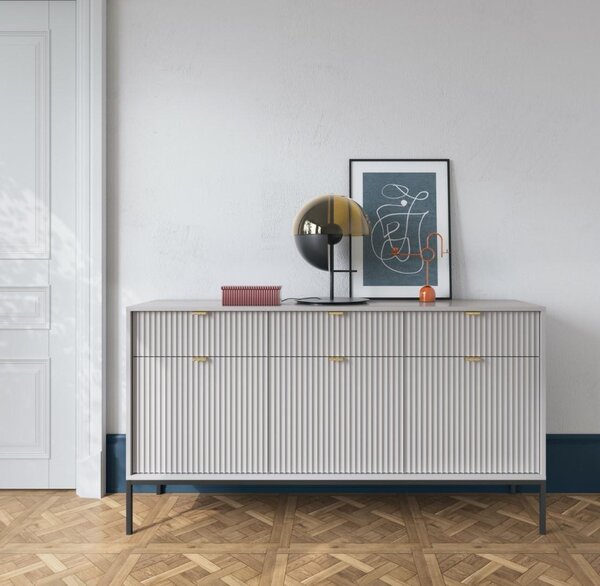 Komoda se zásuvkami, skříňka, 154 cm, moderní design, vhodná do obývacího pokoje nebo ložnice