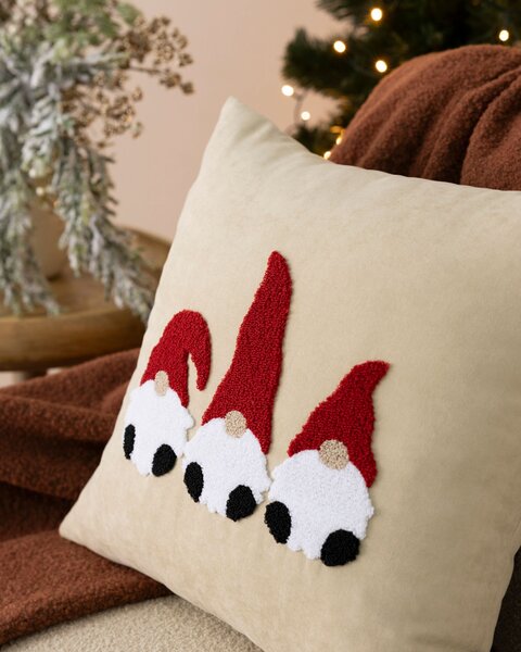 Potah na polštář Jolly Gnomes Red 43x43 cm