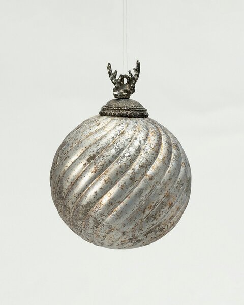 Skleněná baňka Silver Twist 10x10x14 cm