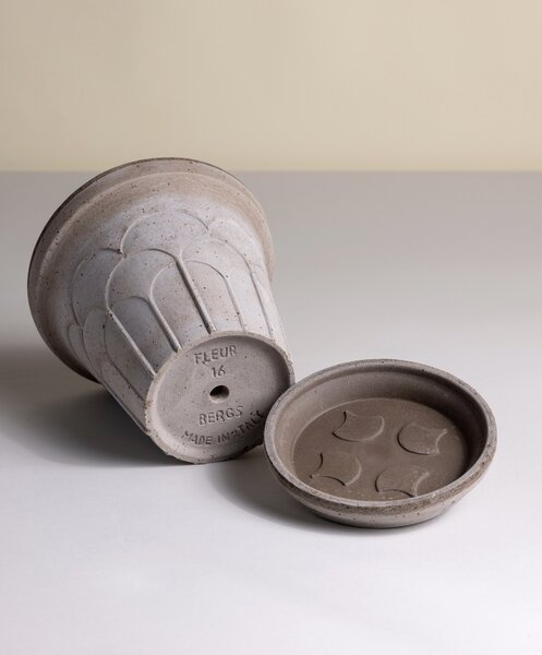 Bergs Potter Terakotový květináč Fleur Grey - 14 cm BP153
