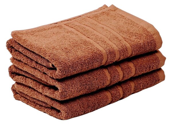 Froté ručník a osuška s vysokou gramáží. Rozměr osušky je 70x140 cm. Barva hnědá