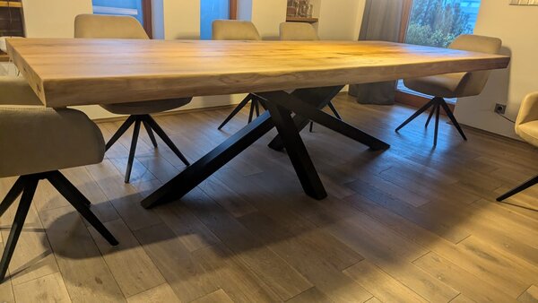 Jídelní stůl - Bastion Velikost Desky: 1300x800 (mm)