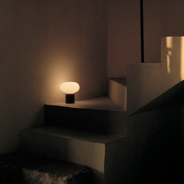 NEW WORKS Přenosná lampa Karl-Johan, Earth Red