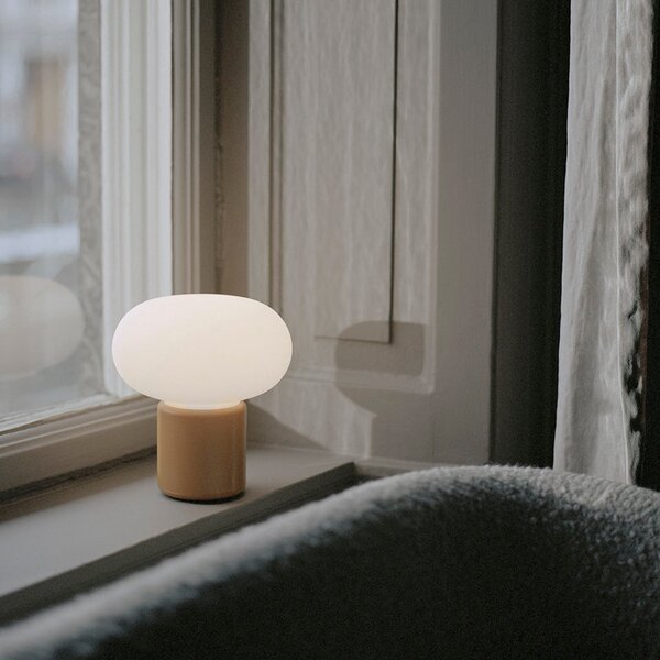NEW WORKS Přenosná lampa Karl-Johan, Earth Red