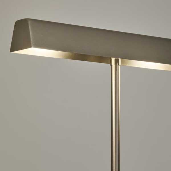 Kave Home Stříbrná kovová stojací lampa Lynor 121 cm