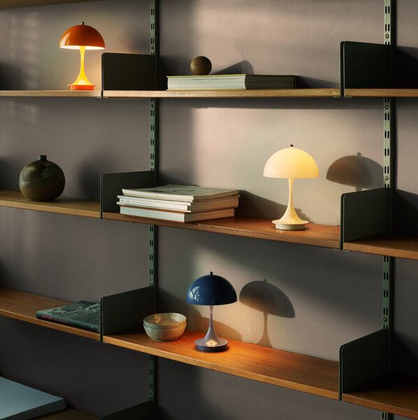 LOUIS POULSEN Přenosná lampa Panthella 160, Opal beige