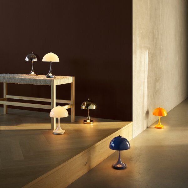 LOUIS POULSEN Přenosná lampa Panthella 160, Opal beige