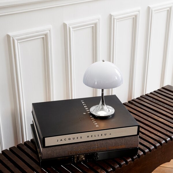 LOUIS POULSEN Přenosná lampa Panthella 160, Opal white
