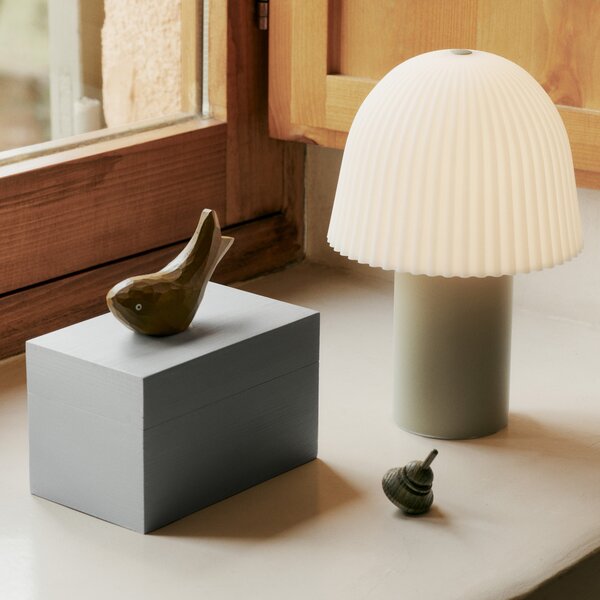 FERM LIVING Přenosná lampa Frill, Rose / White