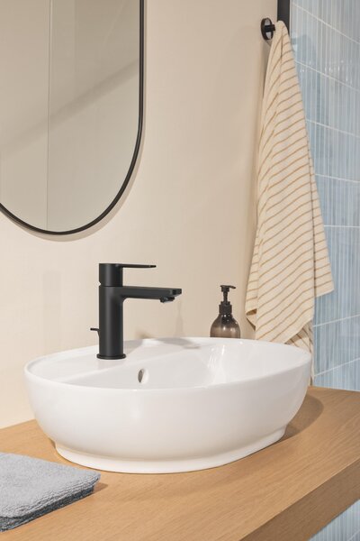 Grohe Lineare New umyvadlová baterie stojící s termostatem černá 237902431