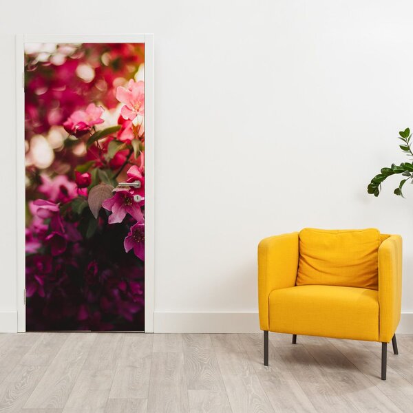 Fototapeta na dveře - Květy rozvinutého keře (95x205cm)