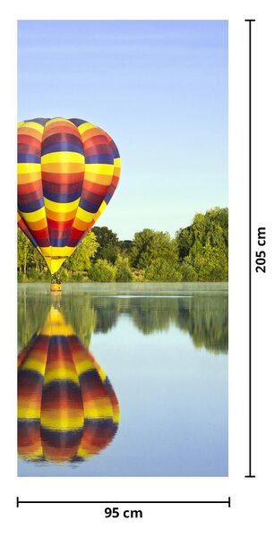 Fototapeta na dveře - Horkovzdušný balón na jezeře (95x205cm)