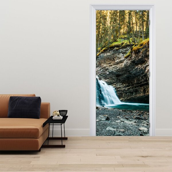 Fototapeta na dveře - Lesní vodopád (95x205cm)