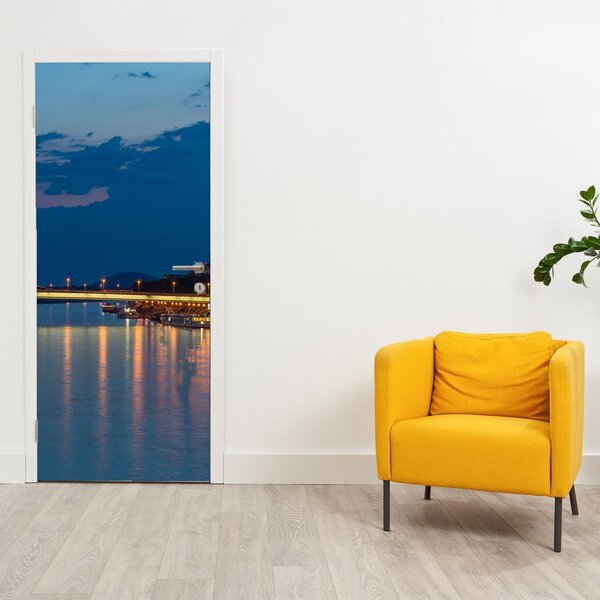 Fototapeta na dveře - Bratislava s hradem (95x205cm)
