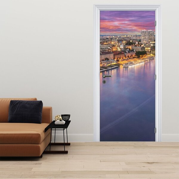 Fototapeta na dveře - Noční město Bratislava s řekou (95x205cm)