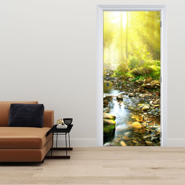 Fototapeta na dveře - Řeka v zeleném lese (95x205cm)