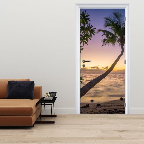 Fototapeta na dveře - Palma na pláži (95x205cm)