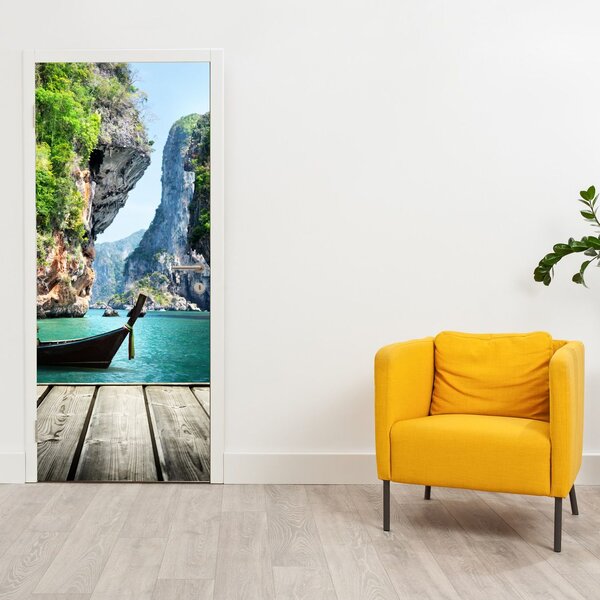 Fototapeta na dveře - Dlouhá loď na pláži (95x205cm)
