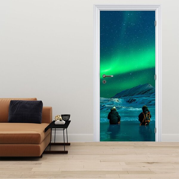 Fototapeta na dveře - Lidé u polární záře (95x205cm)