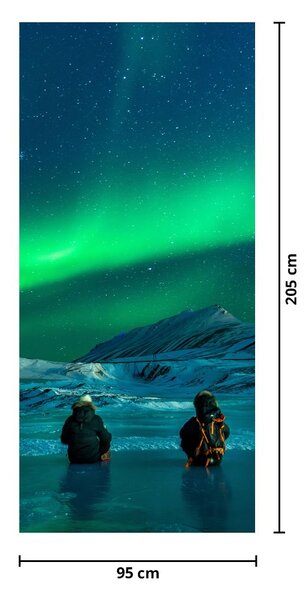 Fototapeta na dveře - Lidé u polární záře (95x205cm)