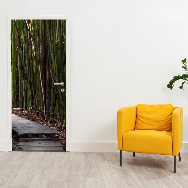 Fototapeta na dveře - Mezi bambusy (95x205cm)