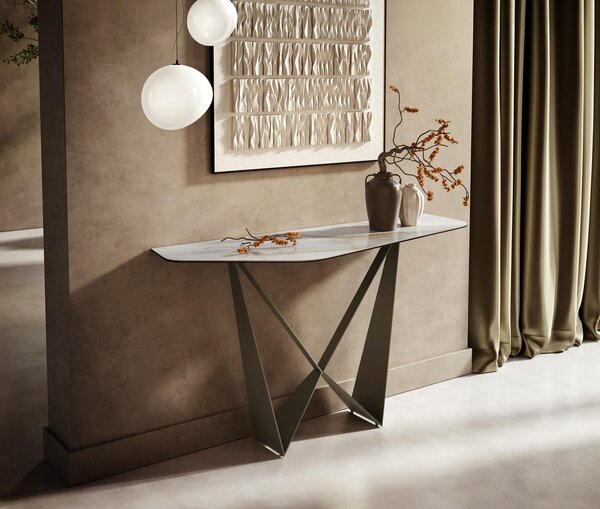 DELIFE Konzolový stůl Edge polygonální 140×50 cm keramika Onyx Pearl Spios kov titanová barva