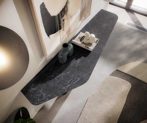 DELIFE Konzolový stůl Edge polygonální 180×50 cm keramika Laminam® Nero Greco antracit Zentharo kov černá