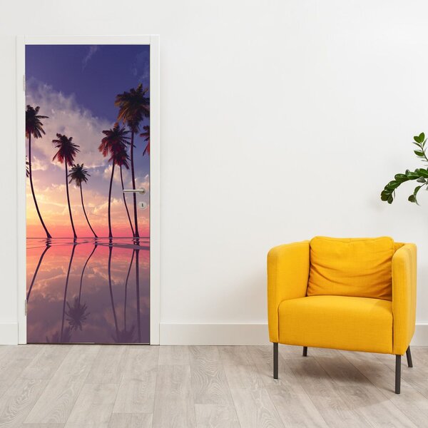 Fototapeta na dveře - Palmy tyčící se nad hladinu (95x205cm)