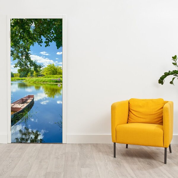 Fototapeta na dveře - Letní řeka s loďkou (95x205cm)