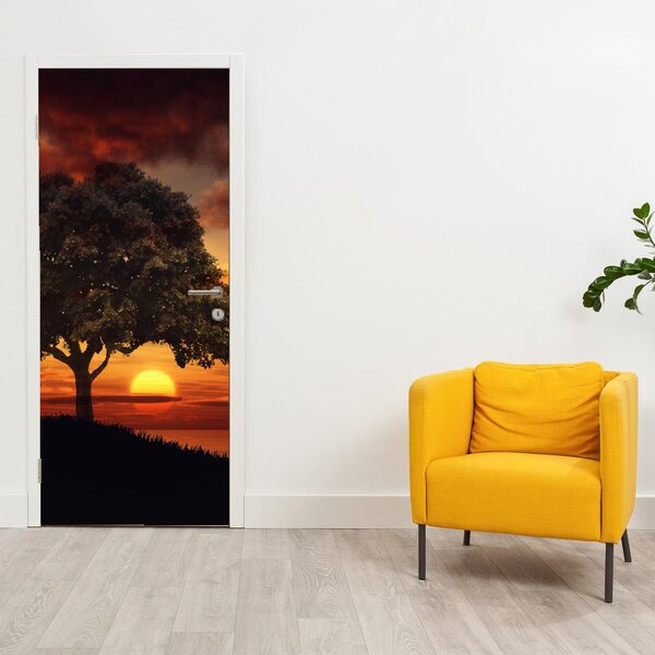 Fototapeta na dveře - Strom se západem slunce (95x205cm)